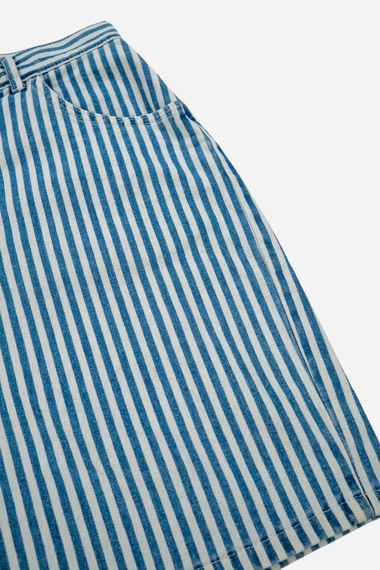 Vintage Lee Women's Shorts Striped [1990s] 29