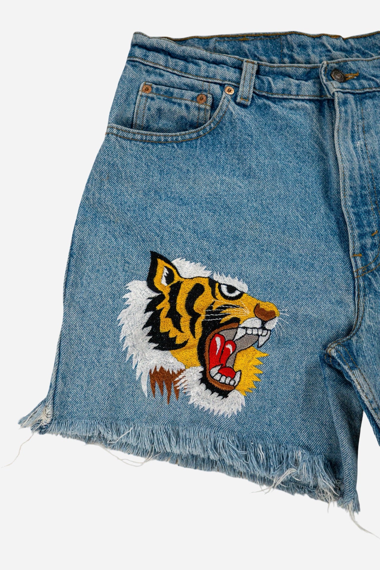 Vintage Levis Shorts Embroidery [1990s] 32