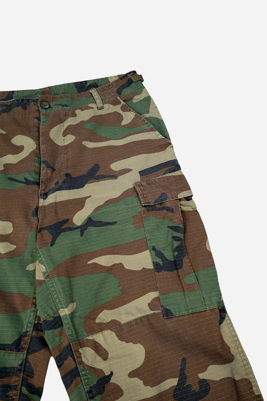 Vintage Miltec Cargo Trousers Camouflage [2000s] 34