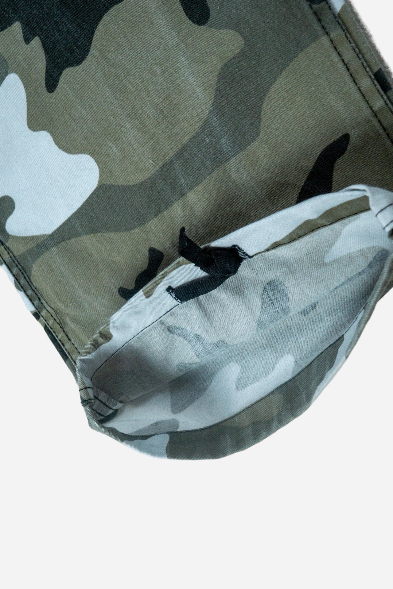 Vintage Mil-Tec Camouflage Cargo Trousers [2000s] Medium