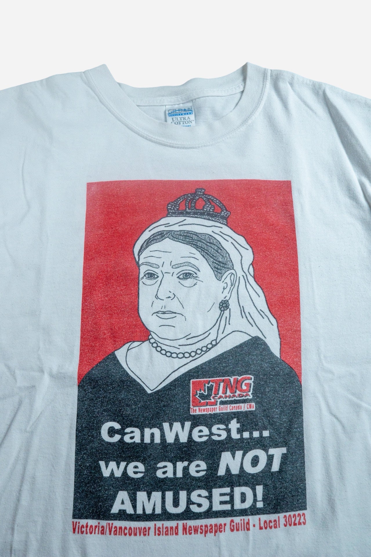 Vintage Gildan T-Shirt 'TNG Canada Newspaper' [1990s] Large