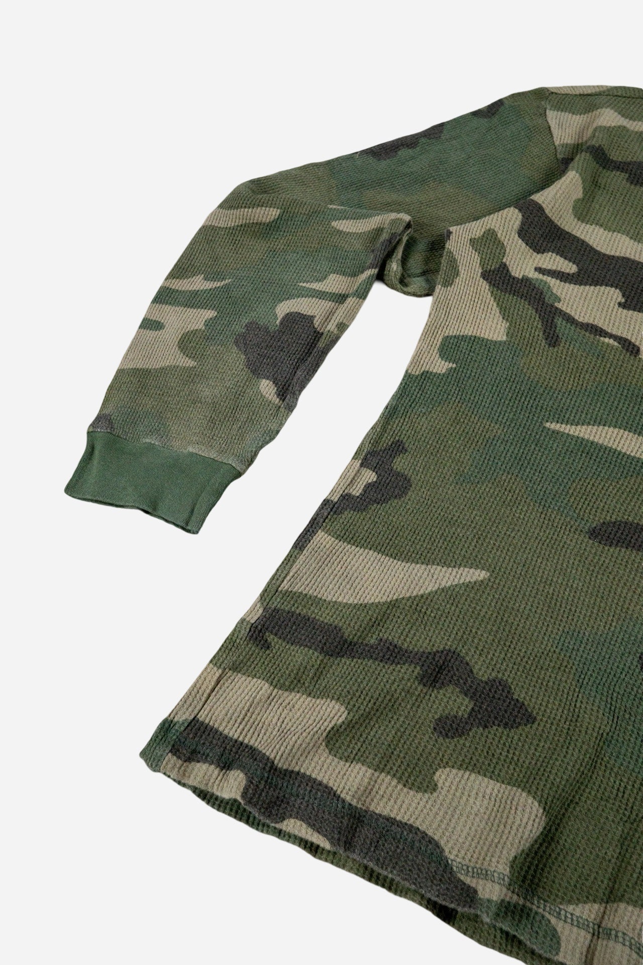 Vintage Old Navy Kids Camo Waffle Longsleeve [2000s] Small